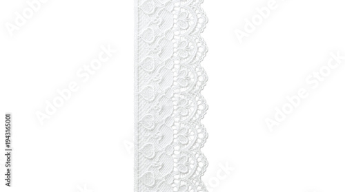 Foto Delicate scalloped white lace border trim on a transparent background