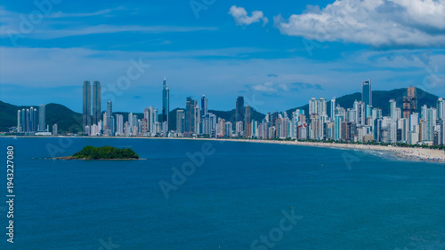Balneário Camboriú, Santa Catarina, Brasil. Vista aérea da cidade de Balneário Camboriú.
