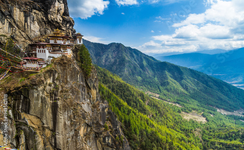Wallpaper Mural Tiger's Nest Monastery on Cliff Face, Paro Bhutan Torontodigital.ca
