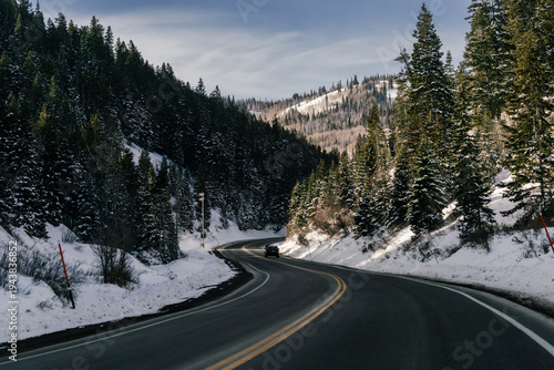 Obraz na plátně Spring snow winding road, Park City