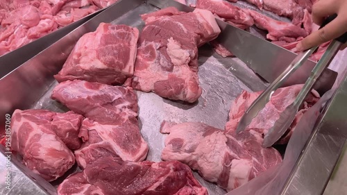 Ready to sell pork in supermarkets.