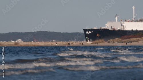 Canvas Print MARITIME TRANSPORT - Sea coast and LNG tanker at the gas terminal