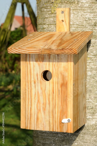 Nichoir pour mésange et autre oiseaux du jardin