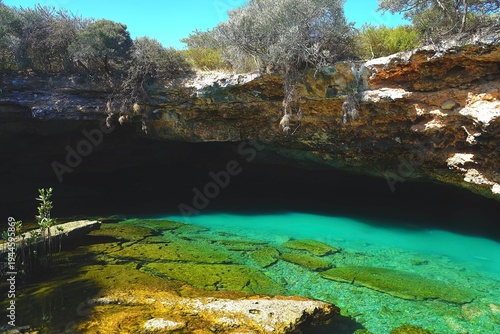 Une grotte en couleur