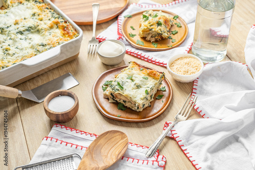 Bild auf Leinwand Alfredo white sauce lasagna with spinach