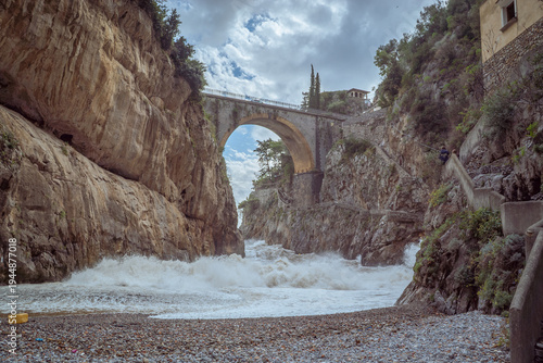Εκτύπωση καμβά Fiordo di Furore, San Michele, Amalfi Coast, Italy: Arch bridge over a rocky gor