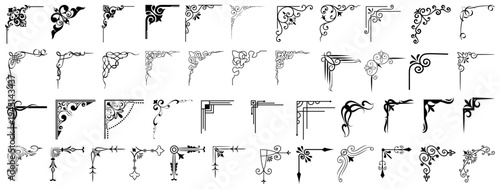 Vintage decorative corner ornaments. Vintage corner set. vector frame corners