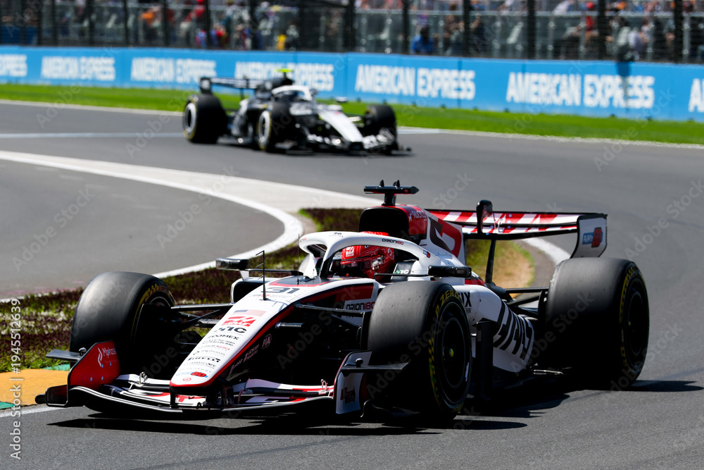 Fototapeta premium 2026 Formula 1 Australian Grand Prix - Friday