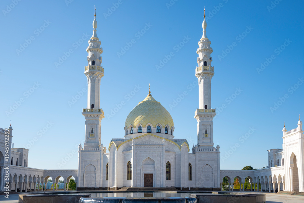 Obraz premium White Mosque close-up. Bolgar, Tatarstan, Russia