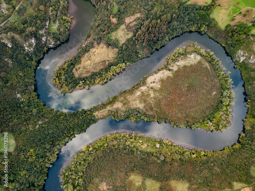 Quadro su tela Epic Nora river meander loop top down aerial panorama