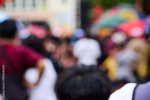 Cuadro en lienzo blurry photo of a crowd of people