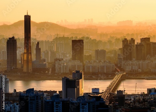 Photography Golden Hour Sunset over the Han River and Yeouido Skyline, Seoul, South Korea