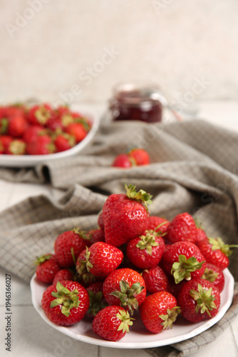 Plates with sweet ripe stra...