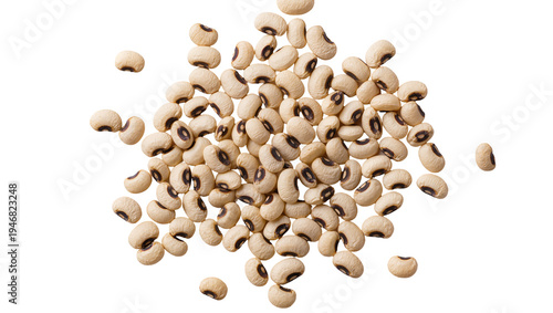 Isolated uncooked black-eyed peas, healthy natural ingredient for cooking, rich in protein and fiber