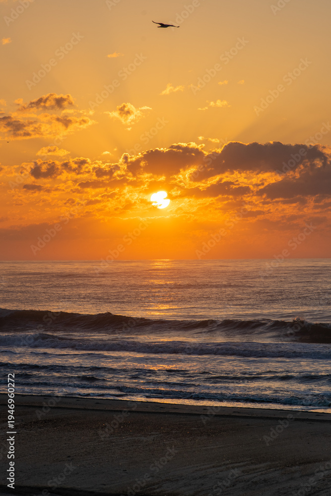 Fototapeta premium Sunrise over Tybee Island