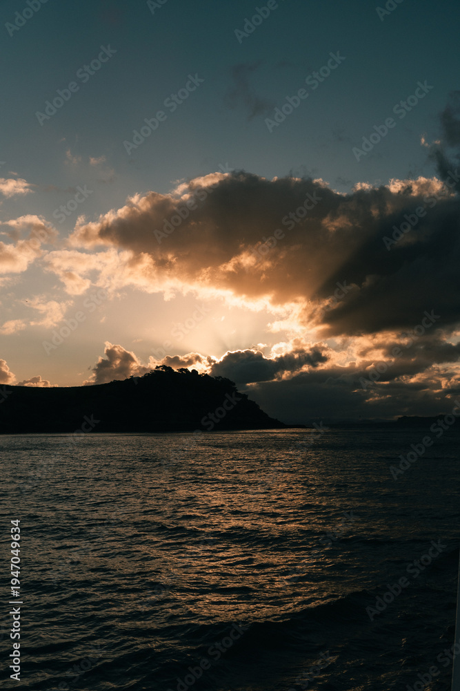 Fototapeta premium sunset over the sea