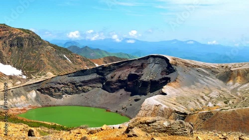 蔵王 御釜【宮城県刈田郡蔵王町】