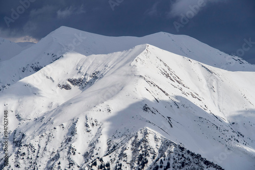 snow covered mountains, View from Lespezi Ridge to Museteica Ridge, Fagaras Mountains, Romania 