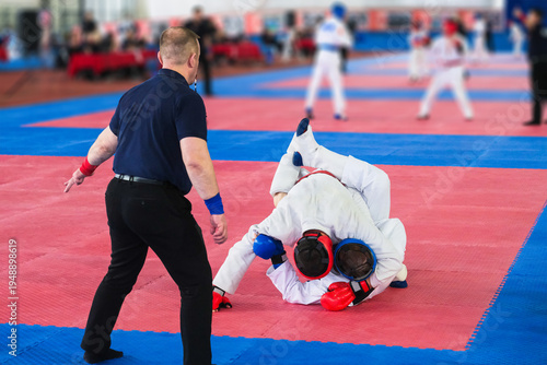 Konstfotografi A karate or taekwondo sports competition.