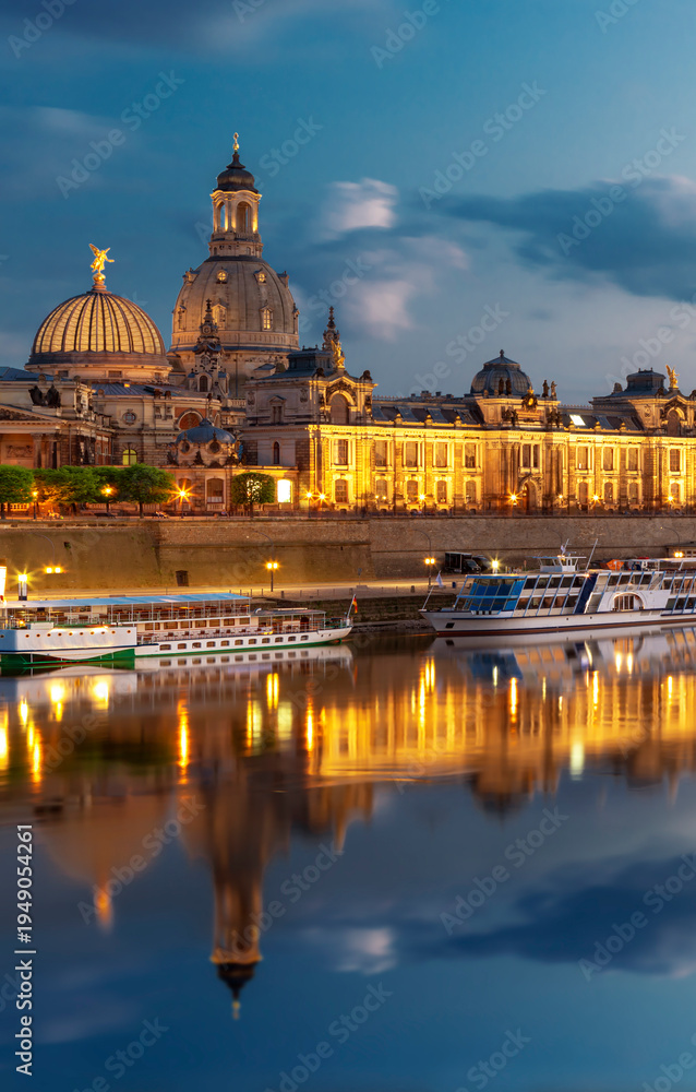 Fototapeta premium Historic Dresden city skyline with baroque architecture and old town buildings along the Elbe River in Saxony, Germany, scenic European cityscape and popular travel destination with cultural heritage 