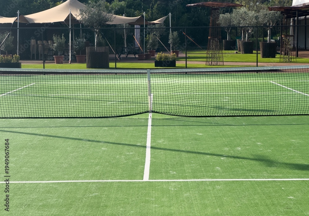 Fototapeta premium Green tennis court that is empty