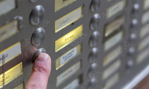 Beware of dubious door-to-door transactions on a doorbell system symbol image