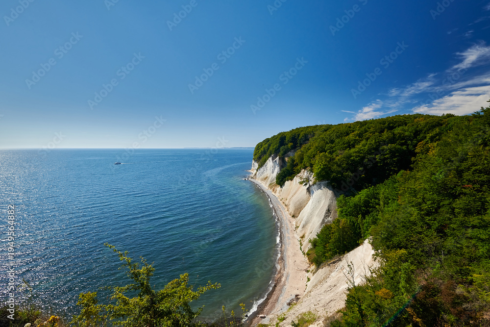 Fototapeta premium Scenic View of Ernst-Moritz-Arndt-Sicht and Chalk Cliffs on Rugen Island