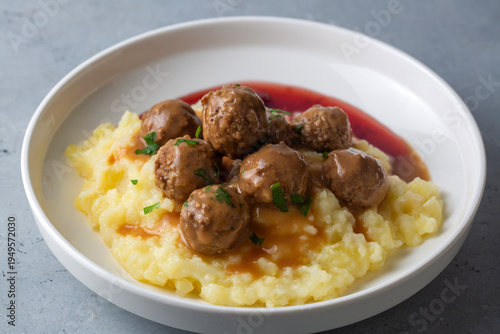Köttbullar - Traditional Sw...
