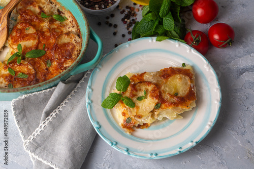Potato gratin - graten (bak...