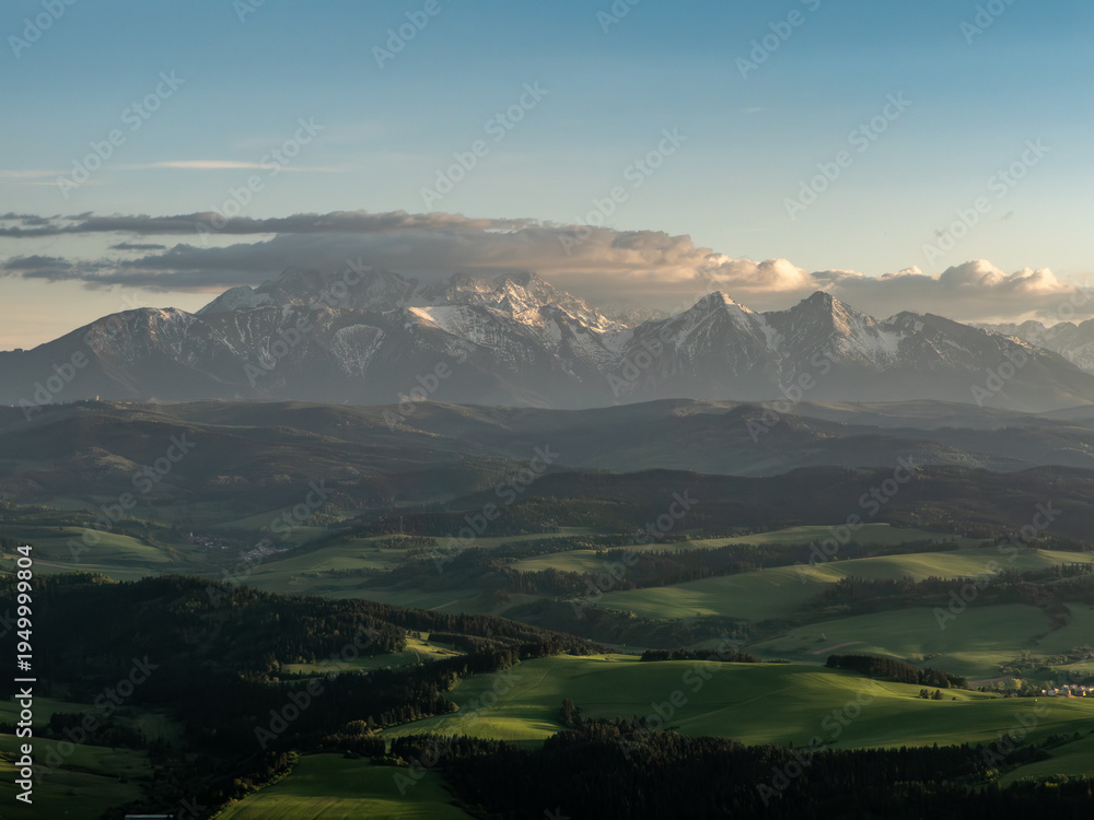 Fototapeta premium Tatra mountains in the morning