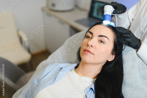 Fotografie Diagnostic complex for microscopic examination of hair and skin of the scalp