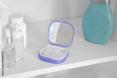 Box with occlusal splint an...