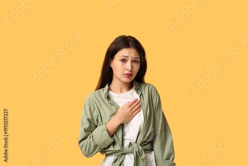 Beautiful young Asian apolo...