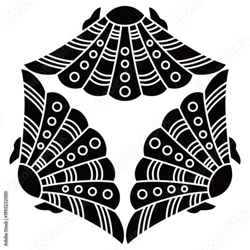 家紋です。尻合わせ三つ板谷貝といいます。