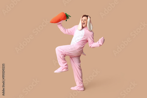 Happy young man in Easter b...