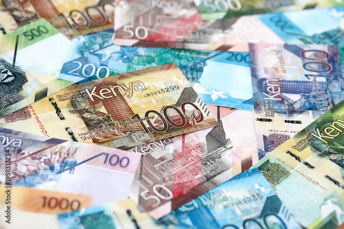 Cuadro en lienzo Kenyan shilling paper banknotes pile on table
