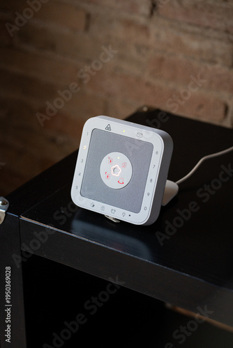 Fotografia Home security system gateway offering an emergency response and senior safety so