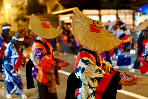 Konstfotografi 西馬音内盆踊り　秋田県羽後町　traditional japanese dance festival