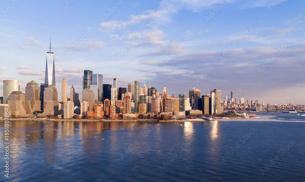 Obraz premium New York City skyline over Hudson River. Manhattan waterfront panorama in New York City. NYC Manhattan skyline. New York downtown cityscape.