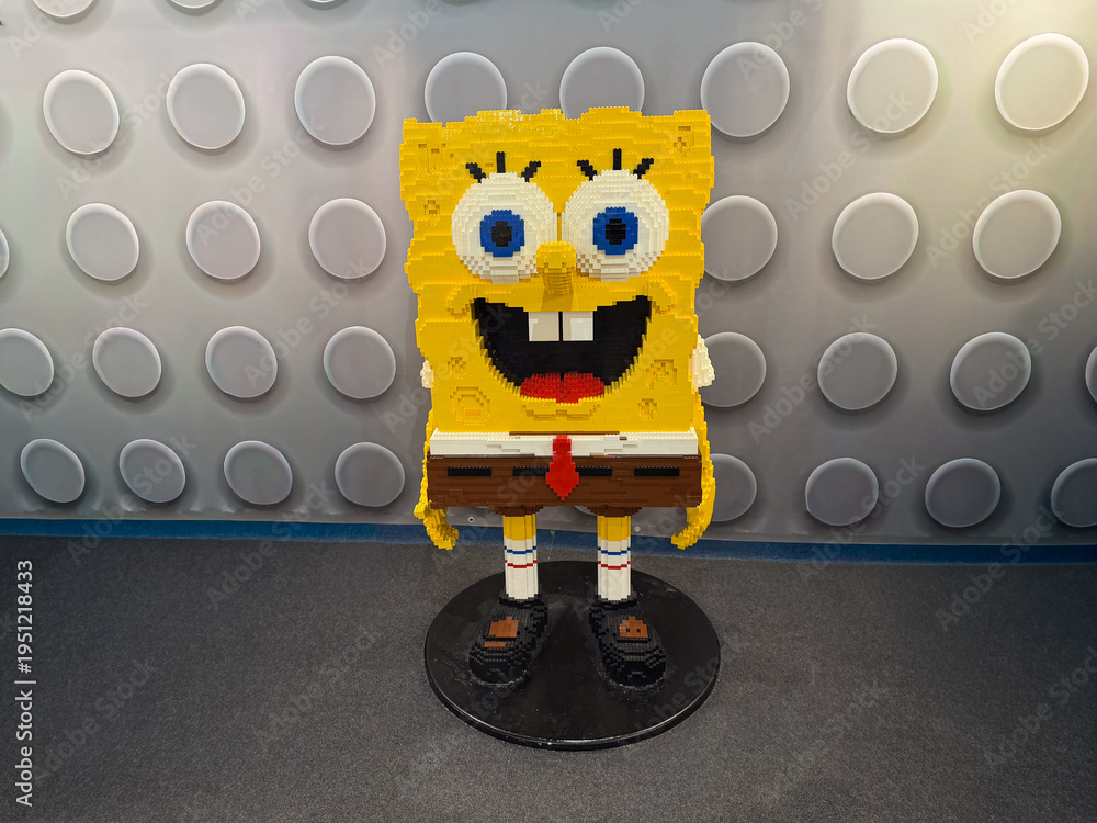 Fototapeta premium Lego brick cartoon sponge character sculpture on display