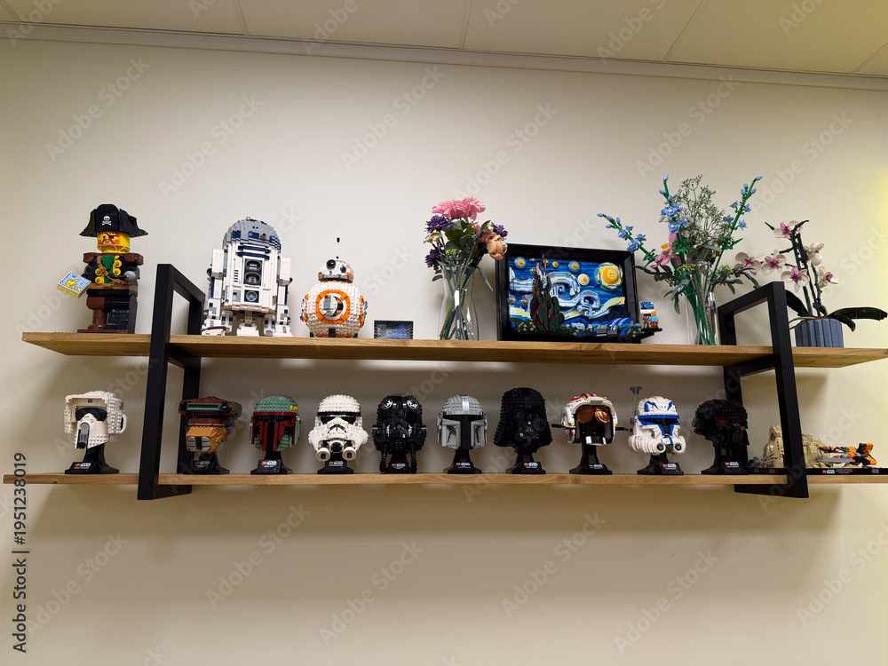 Fototapeta premium Star wars lego busts on wooden wall shelf