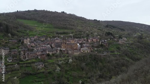 Conques desde el aire
