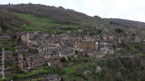Conques desde el aire