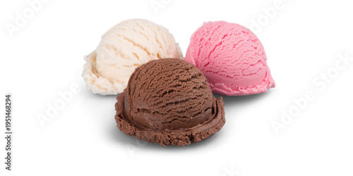 Fotografía Three colorful ice cream scoops of vanilla, chocolate and strawberry on display for enjoyment