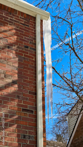 Extra Long icicle