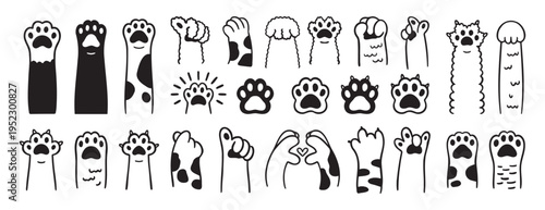 Paw doodle. cute cats paws hand drawn icon set. Outline drawing paws pet line clipart symbol collection