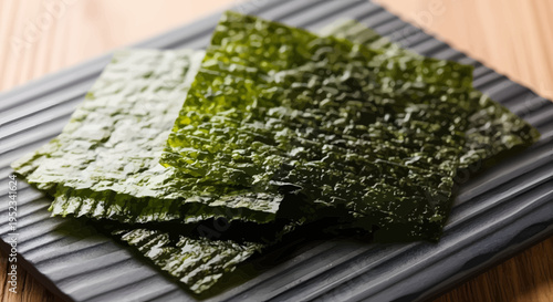 Crispy Roasted Seaweed Sheets for Culinary Use.