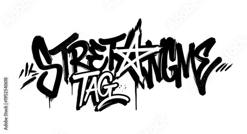 Graffiti Art "Street King" Text, Urban Style, Black and White, Dynamic Typography