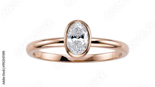 Fotografía Isolated elegant rose gold engagement ring with a brilliant oval diamond in beze
