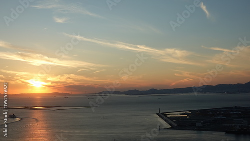 夕焼けと海